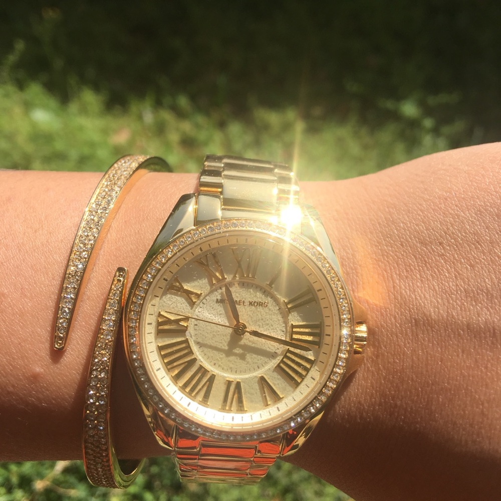 Michael Kors gift set watch and bangle - Picture 4 of 6